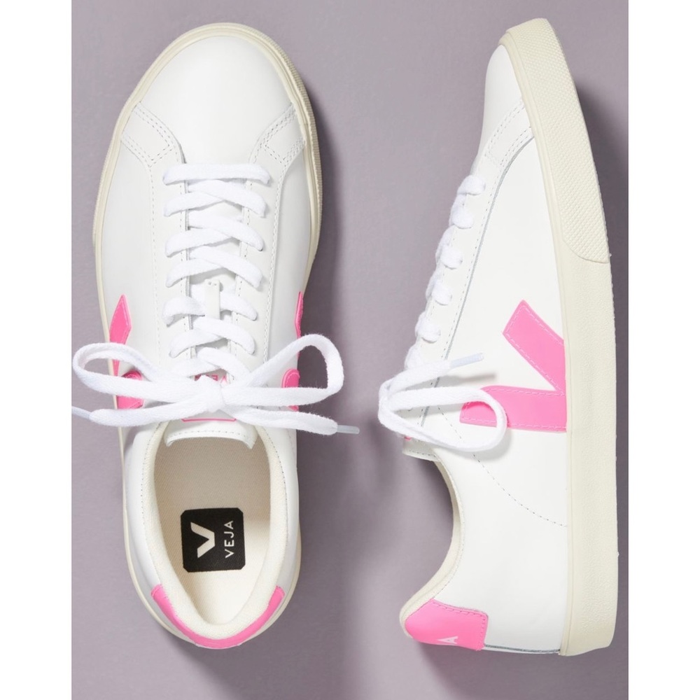 Veja Esplar Low-Top Sneakers